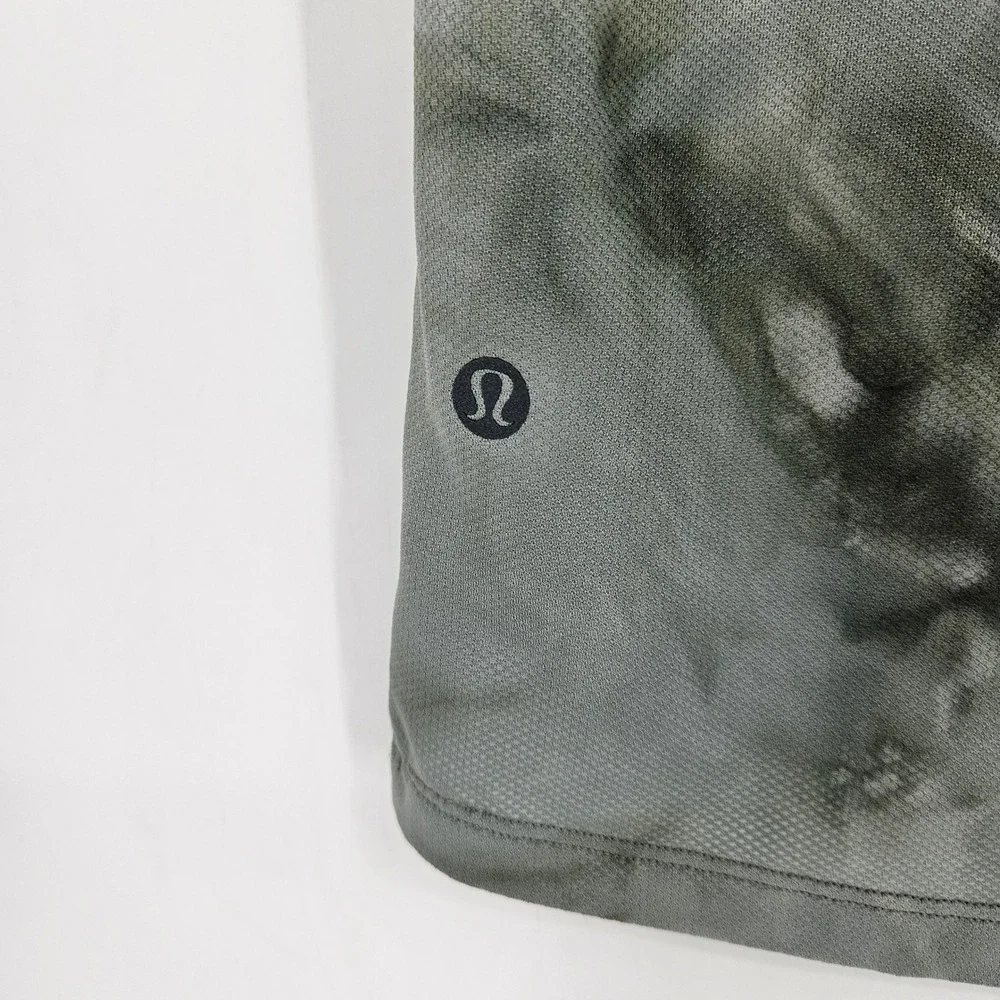 Lululemon Shirt Mens Extra Large Performance Tee Activewear Gym Training Tie Dye